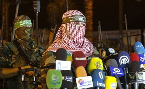 is wearing a keffiyeh when ur not arab racist.